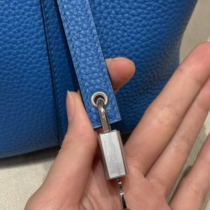 Hermes Picotin Lock 18 CM Bag T7 Blue Hydra Handmade In Taurillon Clemence Leather Silver Hardware - Image 12