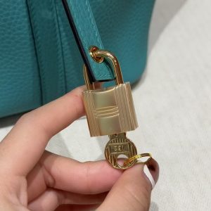 Hermes Picotin Lock 18 CM Bag Handmade In Taurillon Clemence Leather Gold Hardware U1 Vert Verone - Image 13