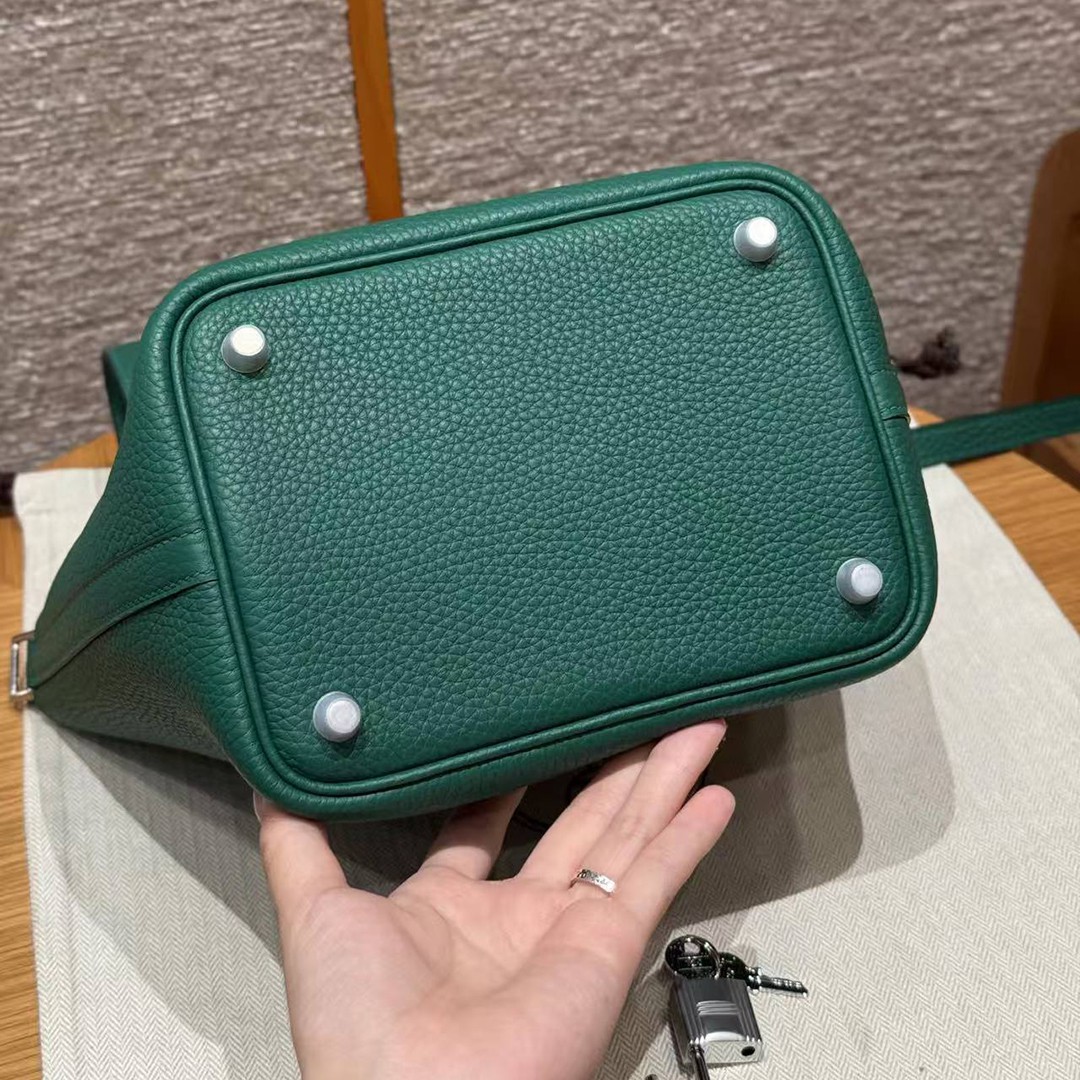 Hermes Picotin Lock 18 CM Bag Handmade In Taurillon Clemence Leather Silver Hardware U4 Vert Vertigo - Image 14