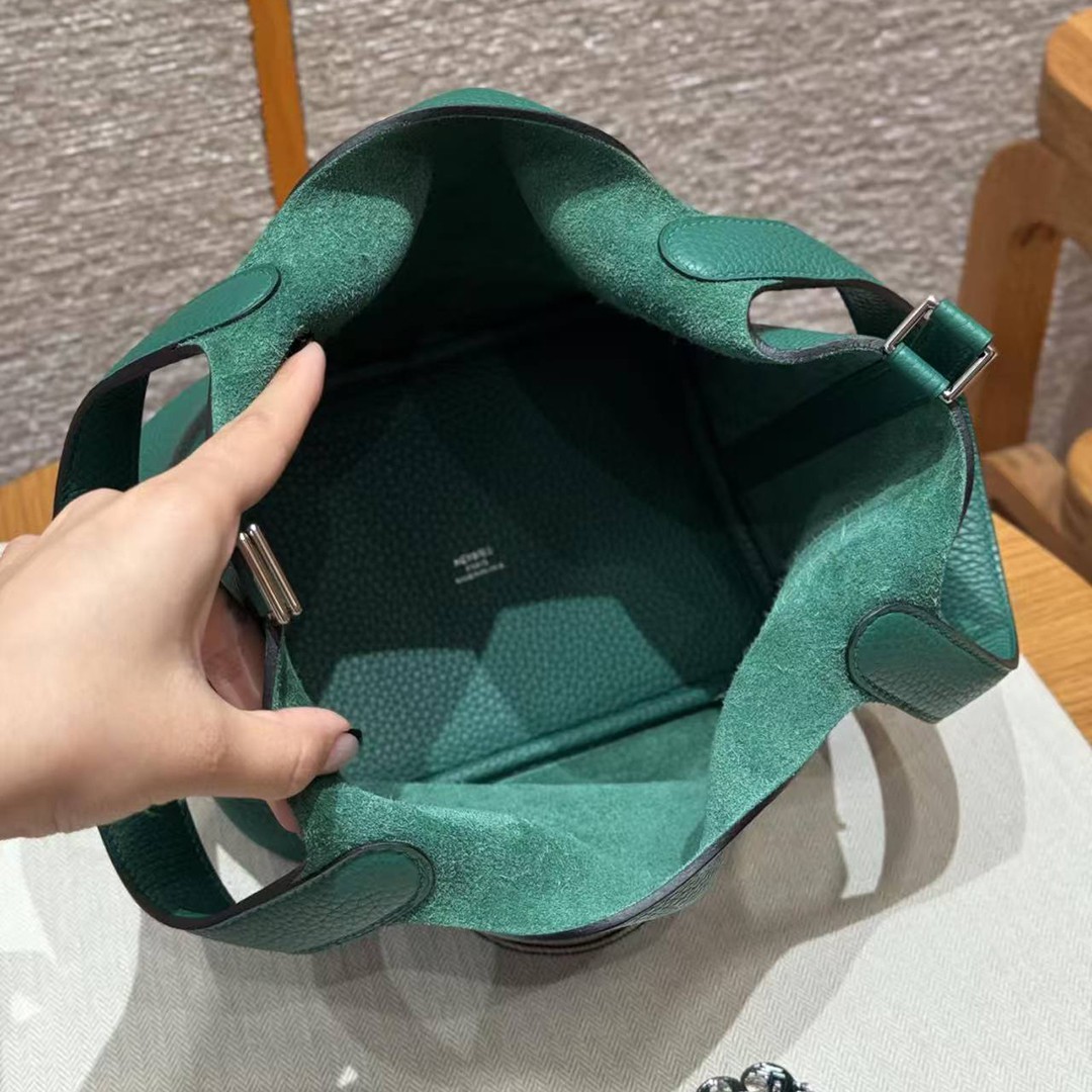 Hermes Picotin Lock 18 CM Bag Handmade In Taurillon Clemence Leather Silver Hardware U4 Vert Vertigo - Image 13