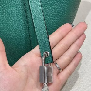 Hermes Picotin Lock 18 CM Bag Handmade In Taurillon Clemence Leather Silver Hardware U4 Vert Vertigo - Image 7