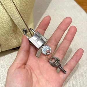 Hermes Picotin Lock 18 CM Bag Handmade In Taurillon Clemence Leather Silver Hardware i8 Jaune Milton - Image 8