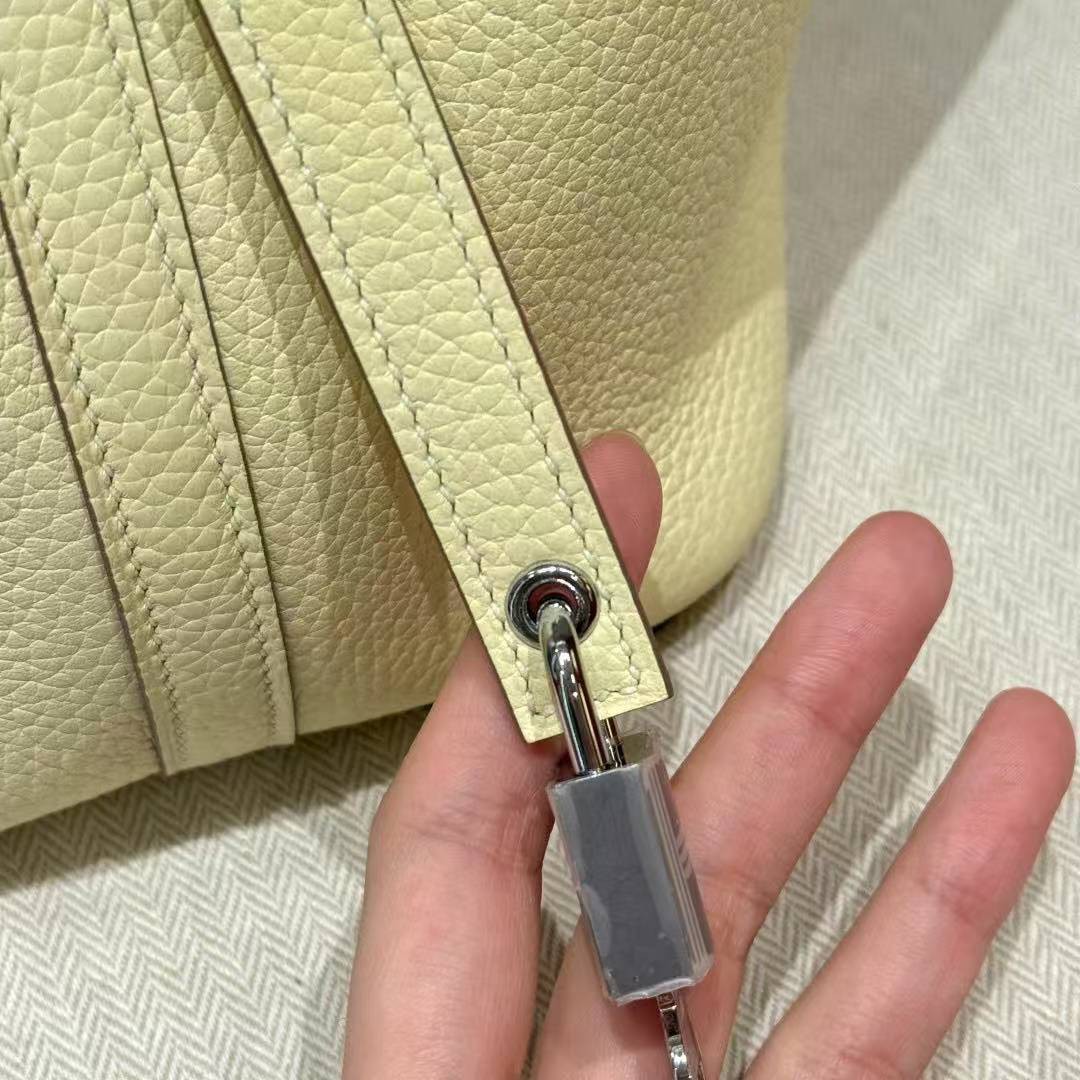Hermes Picotin Lock 18 CM Bag Handmade In Taurillon Clemence Leather Silver Hardware i8 Jaune Milton - Image 7