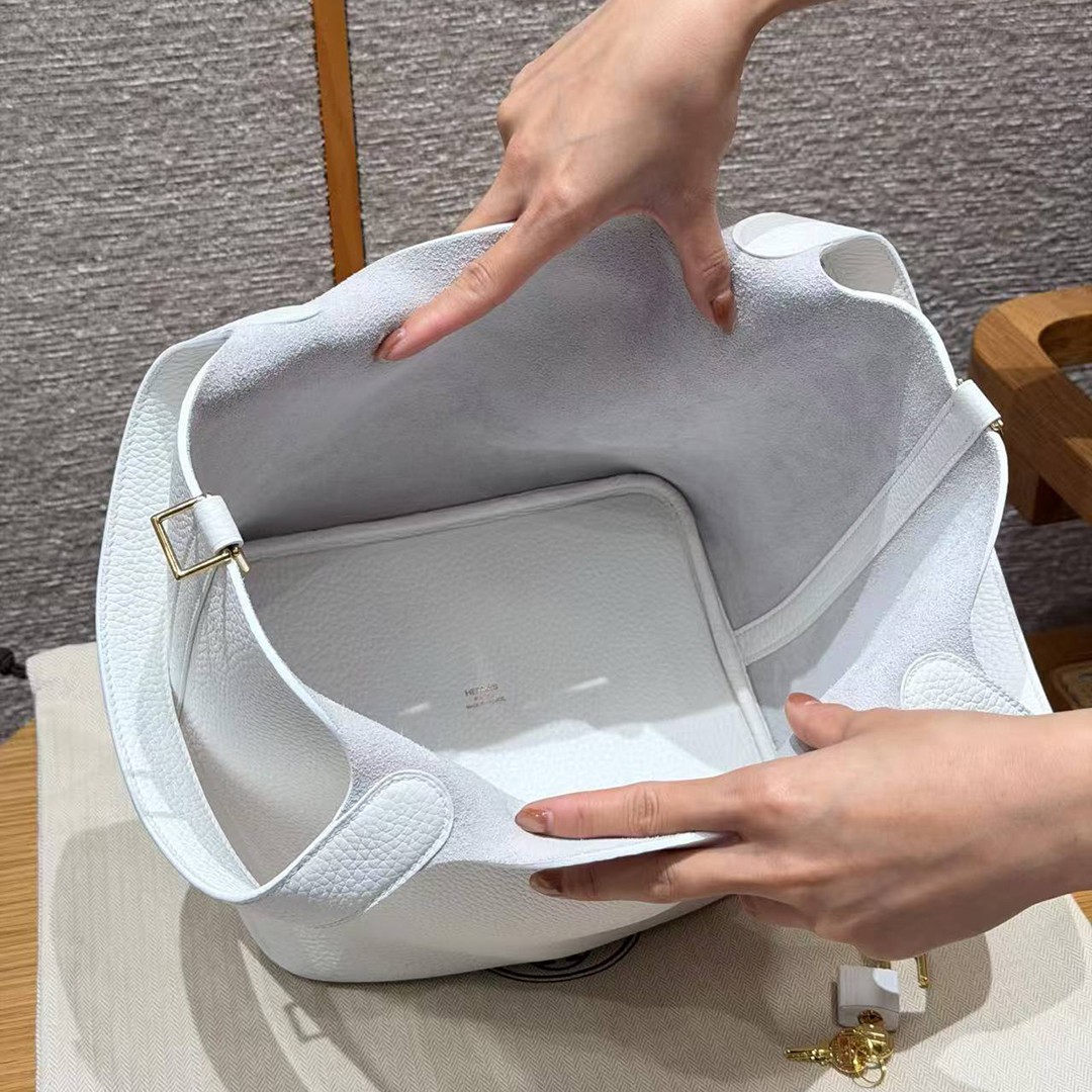 Hermes Picotin Lock 22 CM Bag Handmade In Taurillon Clemence Leather Gold Hardware 01 Blanc - Image 14