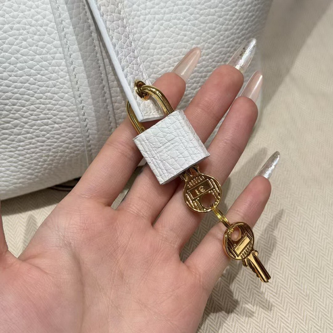 Hermes Picotin Lock 22 CM Bag Handmade In Taurillon Clemence Leather Gold Hardware 01 Blanc - Image 9