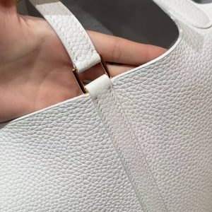 Hermes Picotin Lock 22 CM Bag Handmade In Taurillon Clemence Leather Gold Hardware 01 Blanc - Image 5