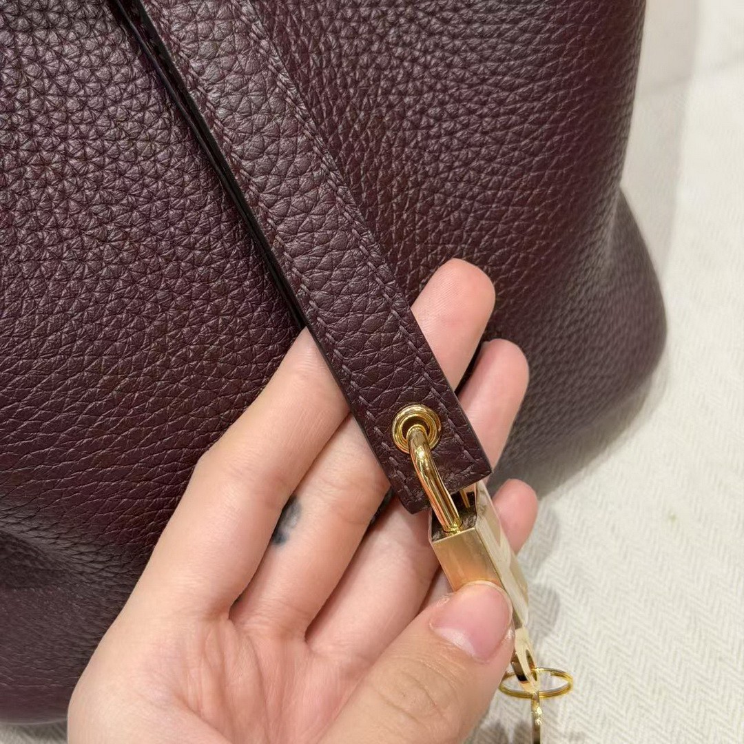 Hermes Picotin Lock 22 CM Bag Handmade In Taurillon Clemence Leather Gold Hardware 0G Rouge Seller - Image 8