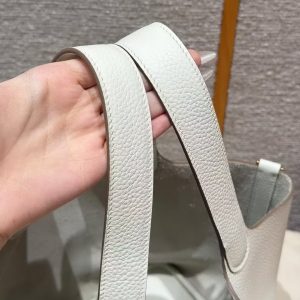 Hermes Picotin Lock 22 CM Bag Handmade In Taurillon Clemence Leather Gold Hardware 0T Mushroom - Image 9