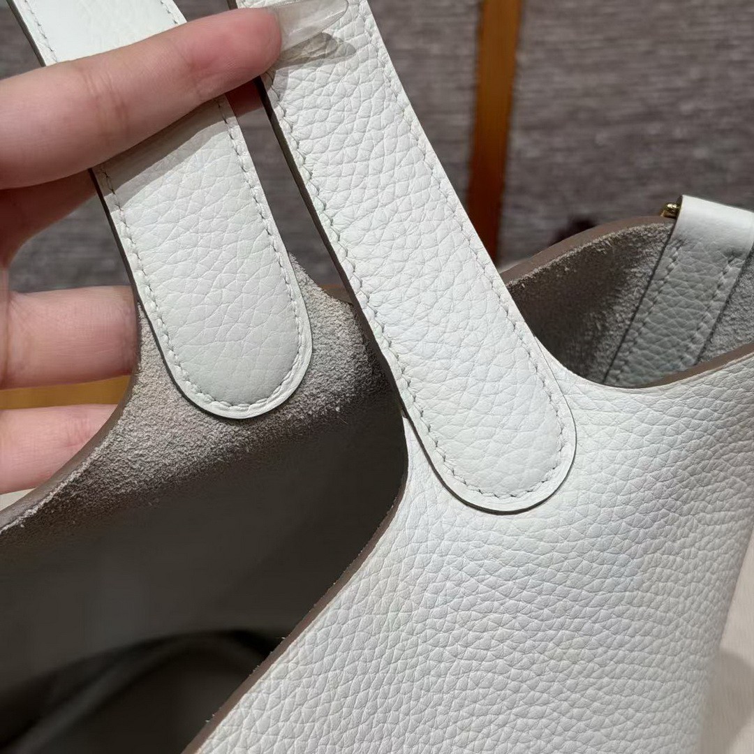 Hermes Picotin Lock 22 CM Bag Handmade In Taurillon Clemence Leather Gold Hardware 0T Mushroom - Image 6