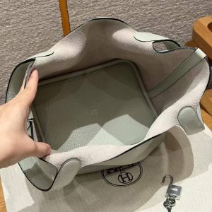 Hermes Picotin Lock 22 CM Bag Handmade In Taurillon Clemence Leather Silver Hardware 0W Girs Neve - Image 11