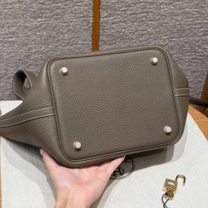 Hermes Picotin Lock 22 CM Bag Handmade In Taurillon Clemence Leather Gold Hardware 18 Etoupe - Image 13