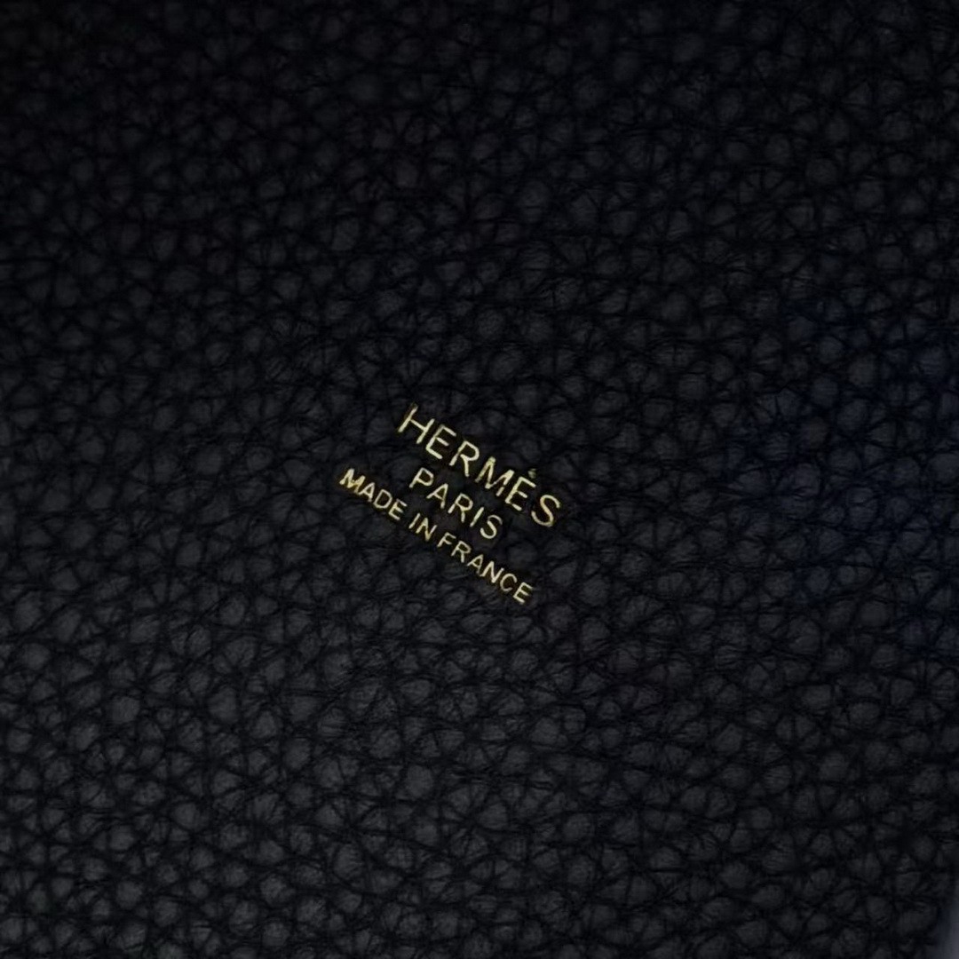 Hermes Picotin Lock 22 CM Bag Handmade In Taurillon Clemence Leather Gold Hardware 2Z Blue Nuit - Image 15