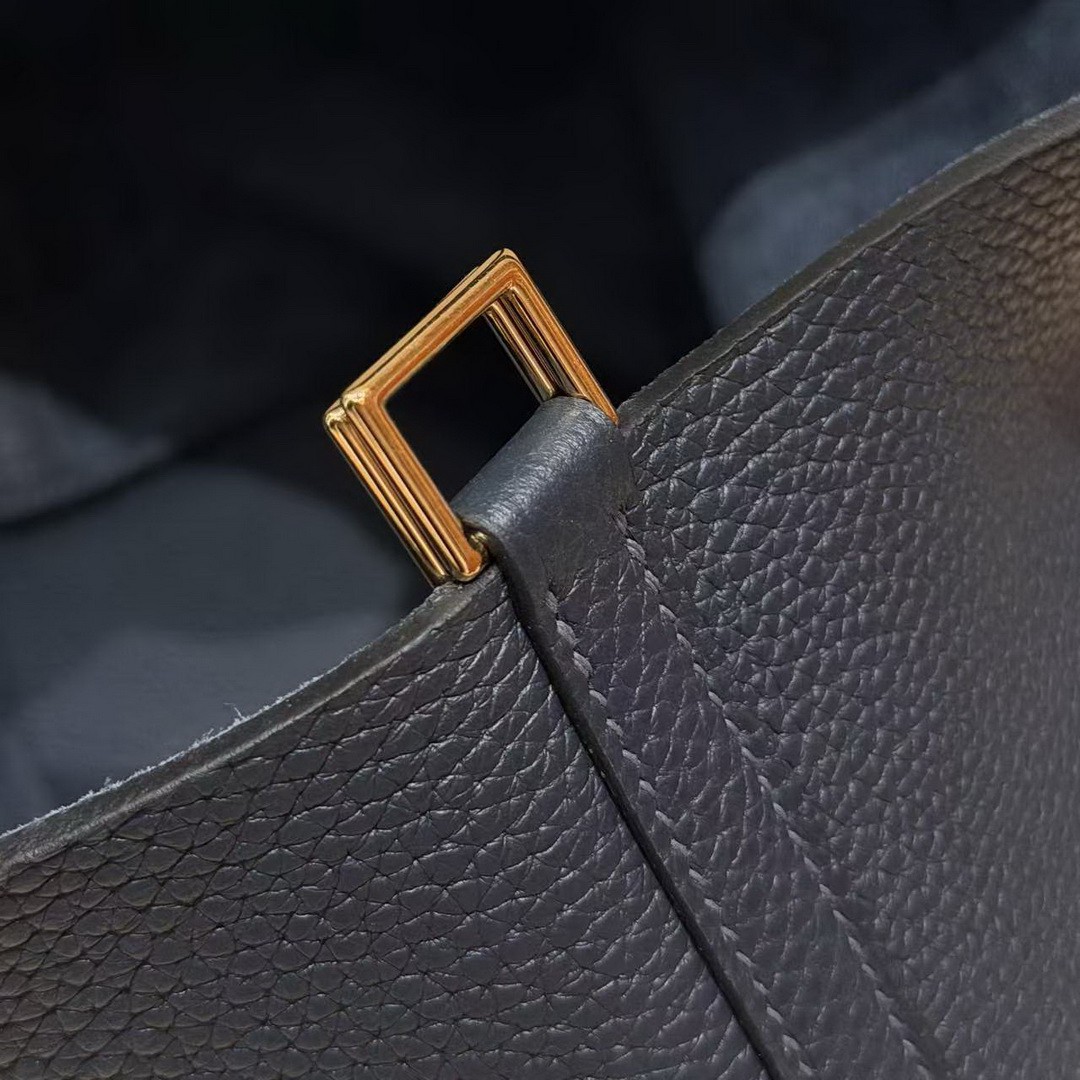 Hermes Picotin Lock 22 CM Bag Handmade In Taurillon Clemence Leather Gold Hardware 2Z Blue Nuit - Image 10
