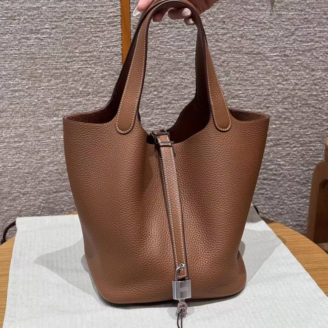 Hermes Picotin Lock 22 CM Bag Handmade In Taurillon Clemence Leather Silver Hardware 37 Gold