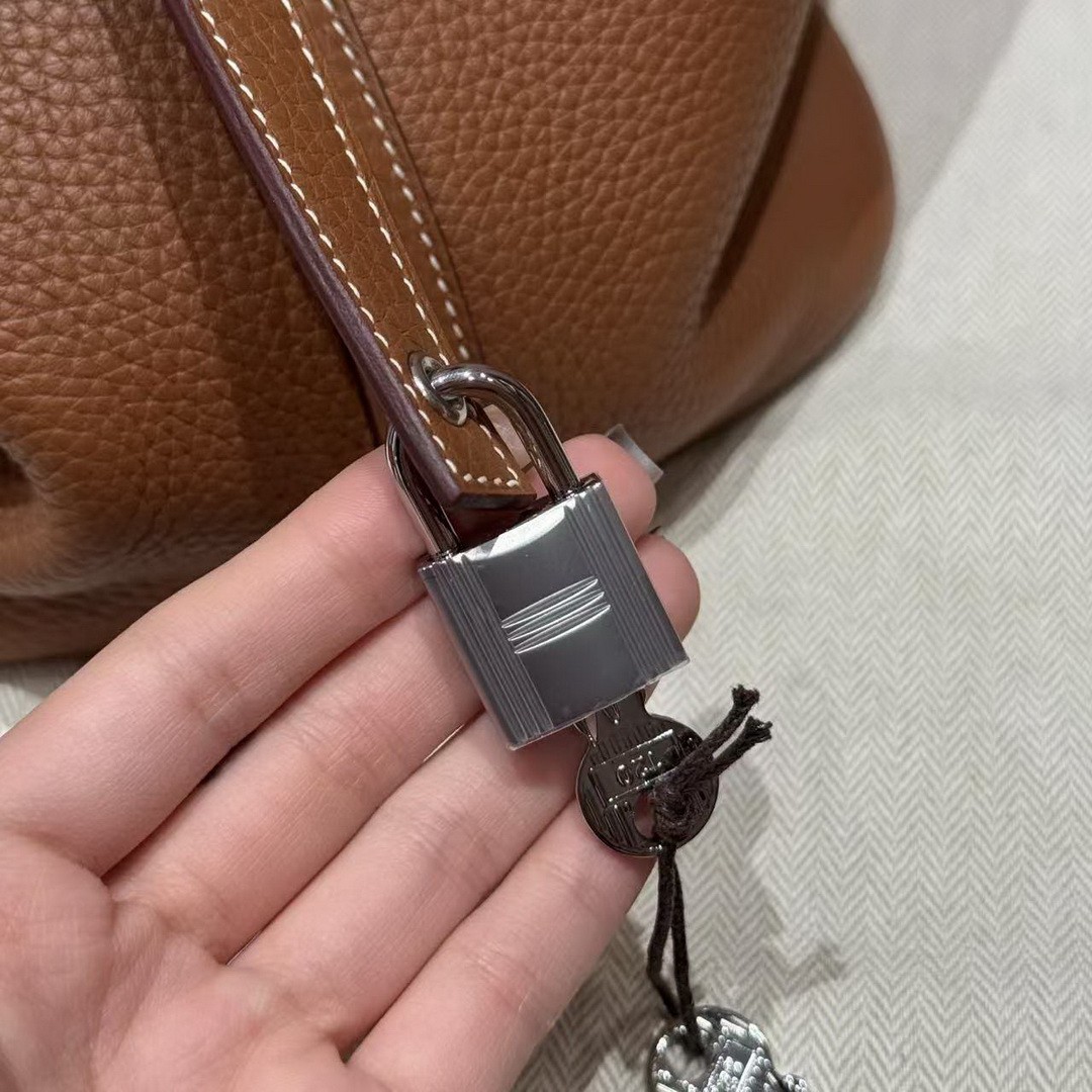Hermes Picotin Lock 22 CM Bag Handmade In Taurillon Clemence Leather Silver Hardware 37 Gold - Image 8