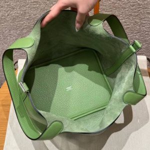 Hermes Picotin Lock 22 CM Bag Handmade In Taurillon Clemence Leather Silver Hardware 3i Vert Criquet - Image 8