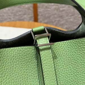 Hermes Picotin Lock 22 CM Bag Handmade In Taurillon Clemence Leather Silver Hardware 3i Vert Criquet - Image 5