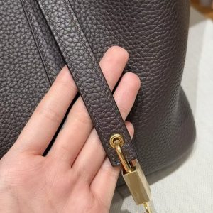 Hermes Picotin Lock 22 CM Bag Handmade In Taurillon Clemence Leather Gold Hardware 47 Chocolate - Image 9