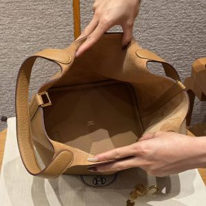 Hermes Picotin Lock 22 CM Bag Handmade In Taurillon Clemence Leather Gold Hardware 4B Biscuit - Image 13