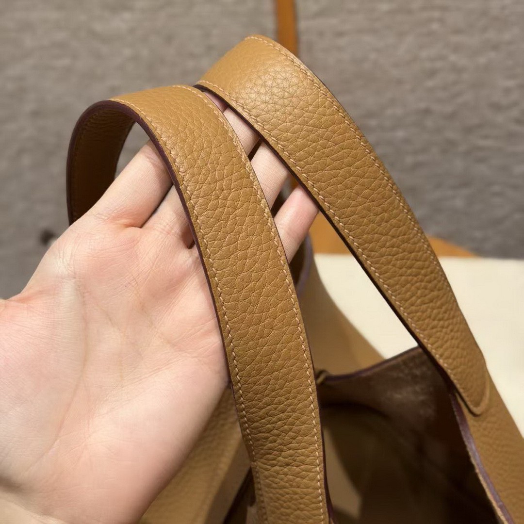 Hermes Picotin Lock 22 CM Bag Handmade In Taurillon Clemence Leather Gold Hardware 4B Biscuit - Image 11