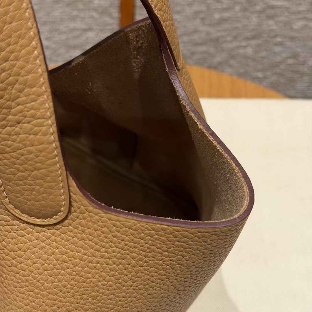 Hermes Picotin Lock 22 CM Bag Handmade In Taurillon Clemence Leather Gold Hardware 4B Biscuit - Image 7