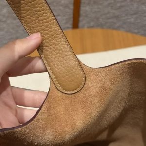 Hermes Picotin Lock 22 CM Bag Handmade In Taurillon Clemence Leather Gold Hardware 4B Biscuit - Image 4