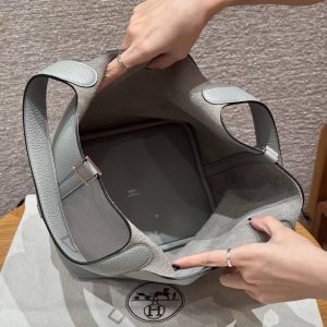Hermes Picotin Lock 22 CM Bag Handmade In Taurillon Clemence Leather Silver Hardware 4Z Gris Mouette - Image 14
