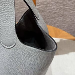 Hermes Picotin Lock 22 CM Bag Handmade In Taurillon Clemence Leather Silver Hardware 4Z Gris Mouette - Image 9