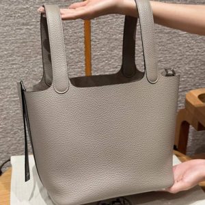 Hermes Picotin Lock 22 CM Bag Handmade In Taurillon Clemence Leather Silver Hardware 81 Gris Tourtlle - Image 14