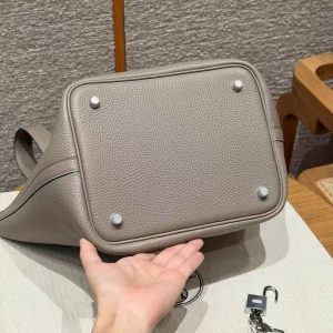 Hermes Picotin Lock 22 CM Bag Handmade In Taurillon Clemence Leather Silver Hardware 81 Gris Tourtlle - Image 13