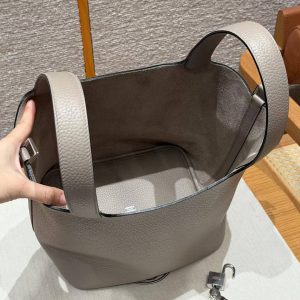 Hermes Picotin Lock 22 CM Bag Handmade In Taurillon Clemence Leather Silver Hardware 81 Gris Tourtlle - Image 12
