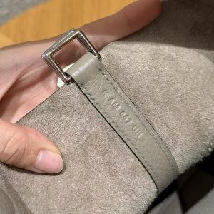 Hermes Picotin Lock 22 CM Bag Handmade In Taurillon Clemence Leather Silver Hardware 81 Gris Tourtlle - Image 10