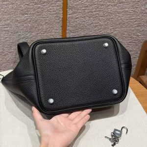 Hermes Picotin Lock 22 CM Bag Handmade In Taurillon Clemence Leather Silver Hardware 89 Noir - Image 10