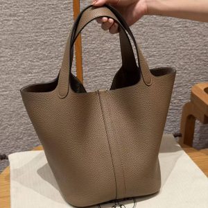 Hermes Picotin Lock 22 CM Bag Handmade In Taurillon Clemence Leather Gold Hardware D0 Beige de Weimar