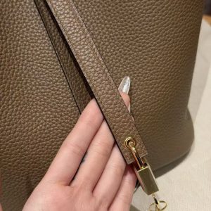 Hermes Picotin Lock 22 CM Bag Handmade In Taurillon Clemence Leather Gold Hardware D0 Beige de Weimar - Image 8