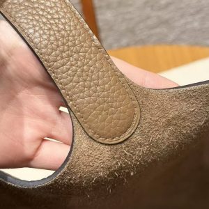 Hermes Picotin Lock 22 CM Bag Handmade In Taurillon Clemence Leather Gold Hardware D0 Beige de Weimar - Image 4