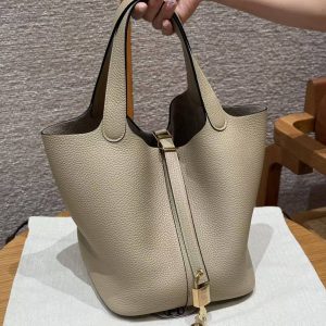 Hermes Picotin Lock 22 CM Bag Handmade In Taurillon Clemence Leather Gold Hardware S2 Trench