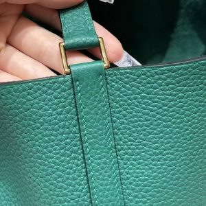 Hermes Picotin Lock 22 CM Bag Handmade In Taurillon Clemence Leather Gold Hardware U4 Vert Vertigo - Image 4