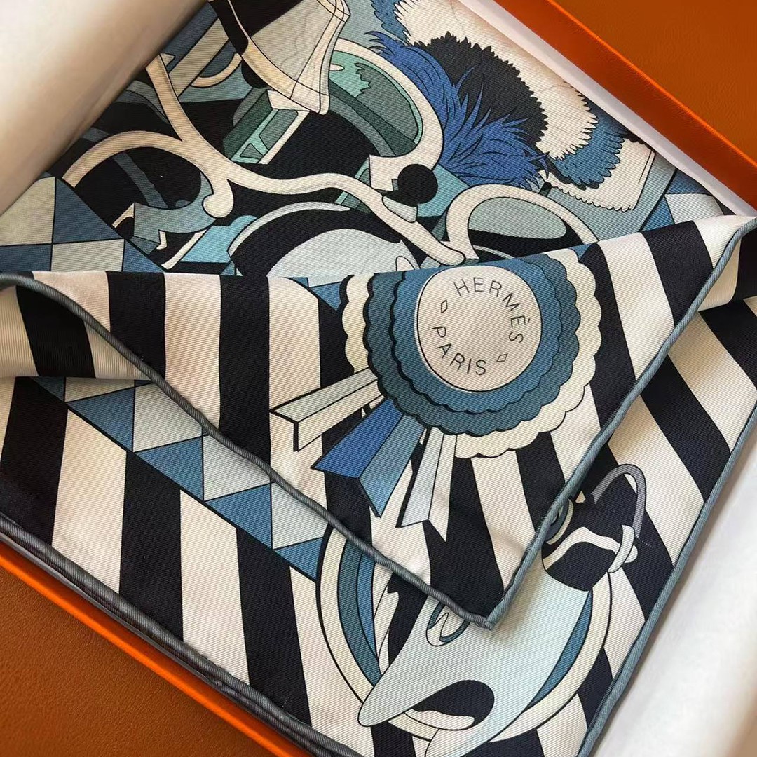 Hermes Pony Pit Stop Double Face Scarf 90 100% Silk H904207S 05 - Image 7