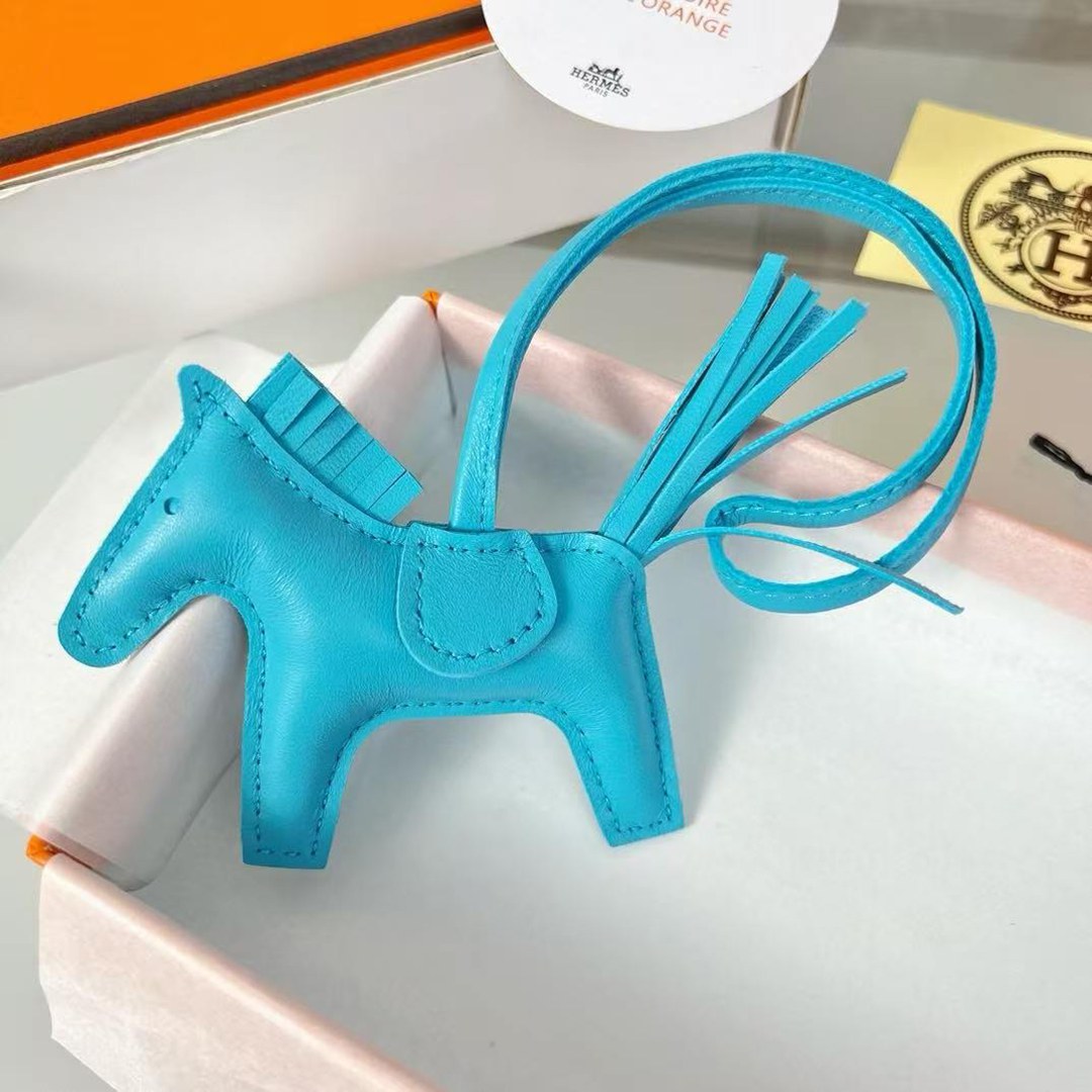 Hermes Rodeo PM Charm Horse Charm Milo Lambskin Bleu Aztèque - Bleu Aztèque - Bleu Aztèque H064929CADU - Image 5