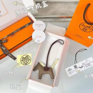 Alternative view of Hermes Rodeo PM Charm Horse Charm Milo Lambskin Etoupe -Jaune Milton - Rouge Sellier H064929CAEQ