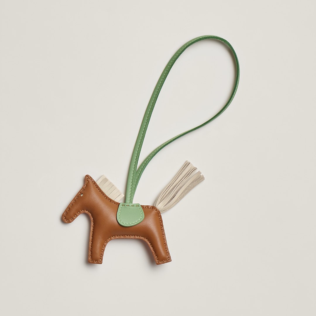 Hermes Rodeo PM Charm Horse Charm Milo Lambskin Gold - Craie - Vert Criquet H064929CAEN