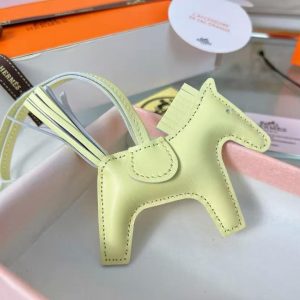 Hermes Rodeo PM Charm Horse Charm Milo Lambskin Jaune Milton H064929CAEP - Image 5