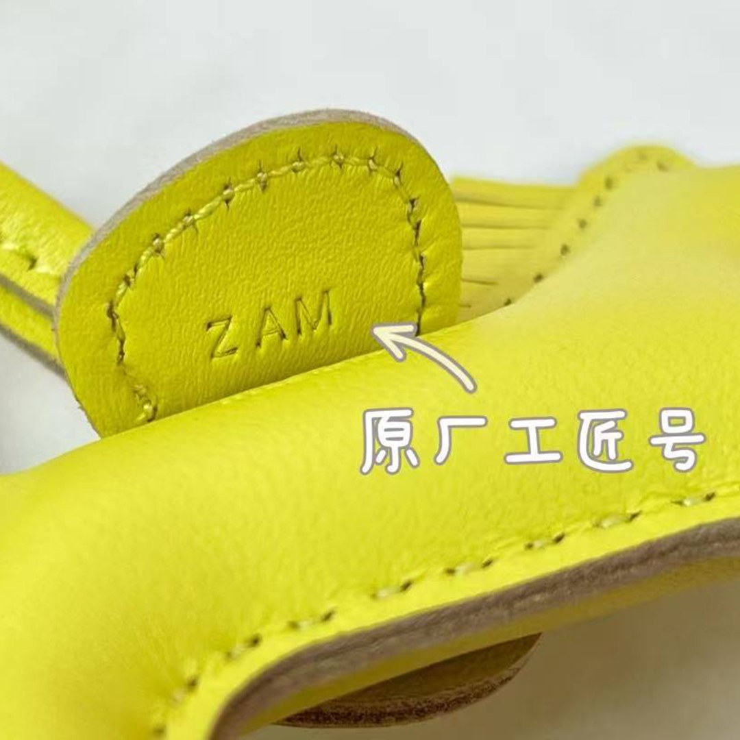 Hermes Rodeo PM Charm Milo Lambskin Lime H064929CADX - Image 4
