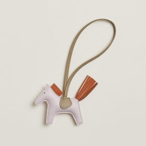 Hermes Rodeo PM Charm Milo Lambskin Mauve Pâle - Pain D'épice -Beige Marfa H064929CAEM