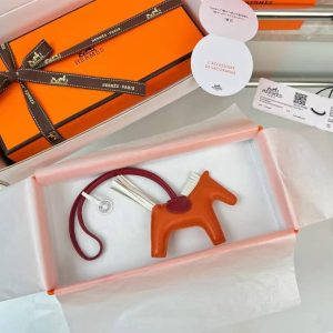 Hermes Rodeo PM Charm Milo Lambskin Orange Poppy Craie Rubis H064929CADY - Image 7