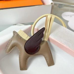 Hermes Rodeo Pegase PM Charm Milo Lambskin and Swift Calfskin Etoupe Jaune Milton Rouge Sellier H083010CACG - Image 5