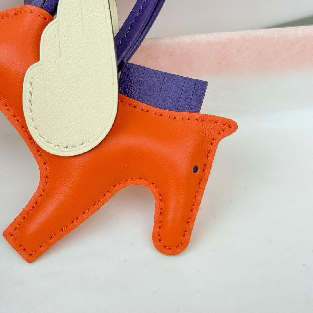 Hermes Rodeo Pegase PM Charm Milo Lambskin and Swift Calfskin Feu Purple Nata H083010CAEK - Image 5