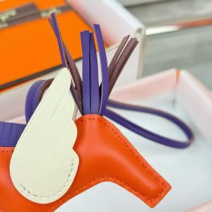 Hermes Rodeo Pegase PM Charm Milo Lambskin and Swift Calfskin Feu Purple Nata H083010CAEK - Image 4