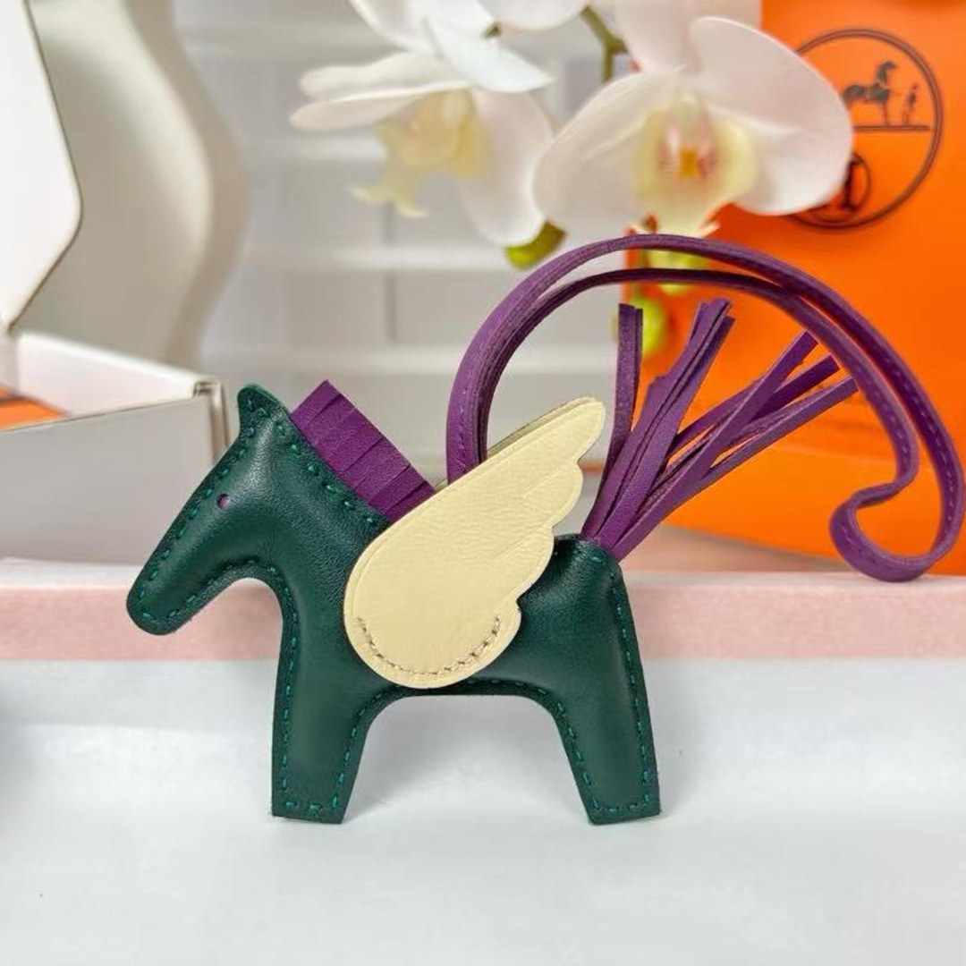 Hermes Rodeo Pegase PM Charm Milo Lambskin and Swift Calfskin Vert Cyprès Violet Jaune Milton H083010CACH - Image 2